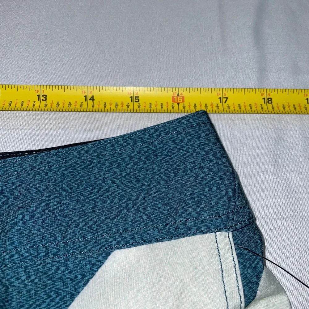 Volcom Mens Teal White Striped Board Shorts Swim Trunks Size 33
